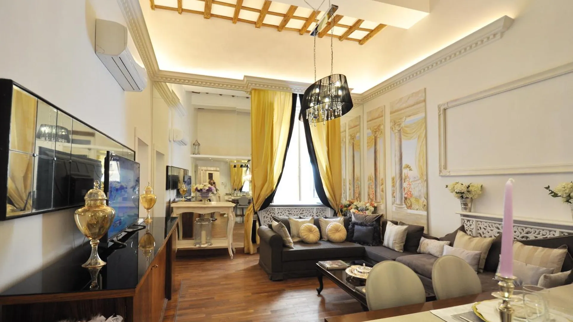 Luxury Navona Apartments By FlatinRom Italien